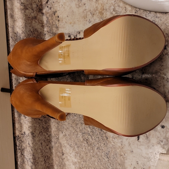 Stacked high heels ,size 7.5b USA sizing. Brand new never worn. - Picture 3 of 4